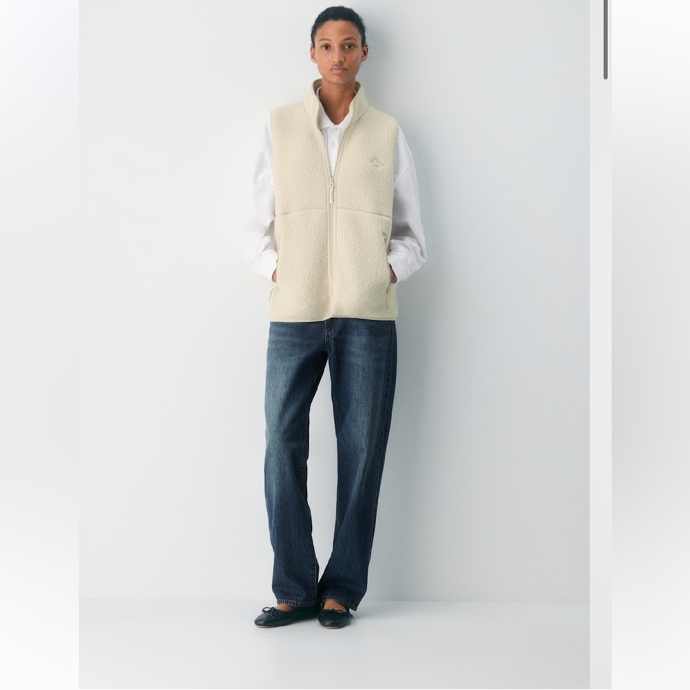 ARITZIA Tna Polartec® Thermal Pro™ Mockneck Vest NEW W/ TAGS
